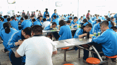 且食材处置得细之又细